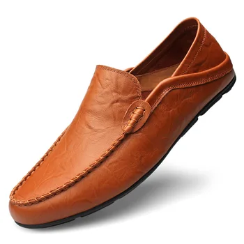 Novos Sapatos de Couro Homens Casual Sapatos Mocassins Respirável Tênis Homens de Condução Sapatos de Conforto Flats sapatos Plus Size 47 M848